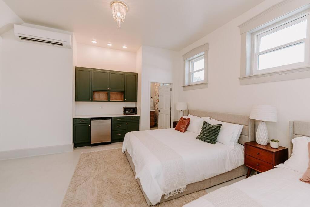 Апартаменти East Main Lofts - Boho 203 Медісон Екстер'єр фото